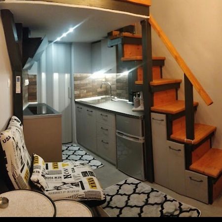 Youth Loft In Ano Poli Thessaloníki Ngoại thất bức ảnh