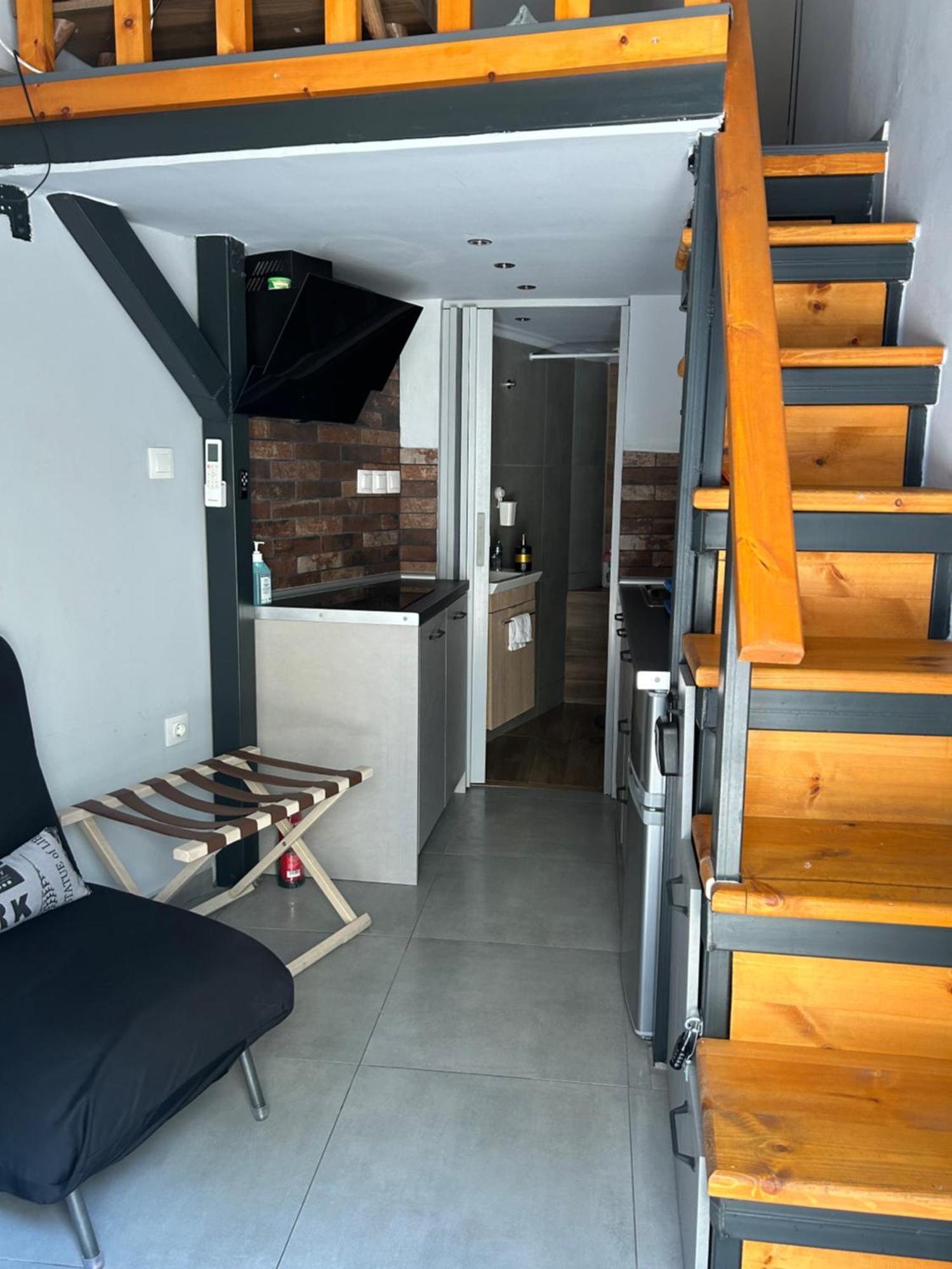 Youth Loft In Ano Poli Thessaloníki Ngoại thất bức ảnh